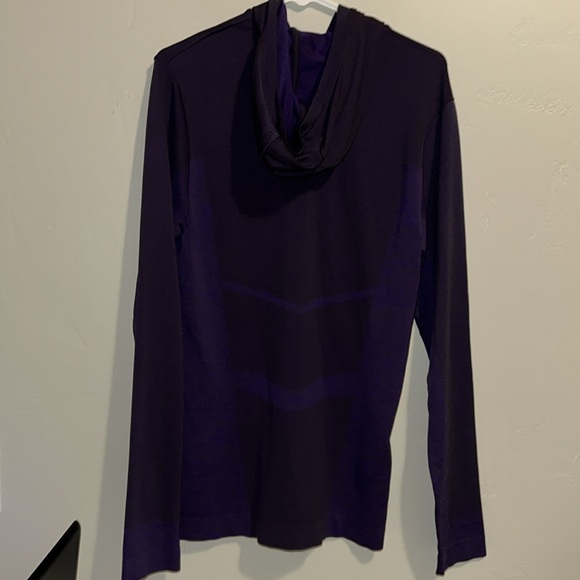 Nike Dri-Fit Purple 1/4 Zip Hooded Longsleeve Running Top Size Medium - Picture 3 of 6